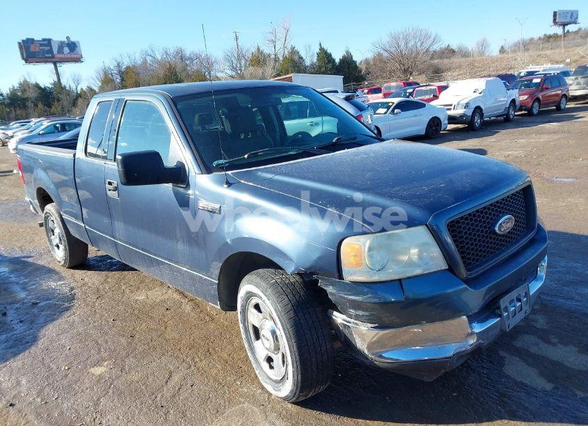 2004 Ford F-150 STX/XL/XLT (VIN 1FTRX12W64NA09403) main photo