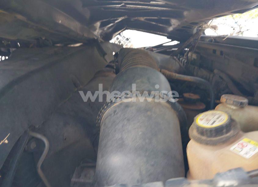 Photo 10 of 2005 Ford F-150 STX/XL/XLT (VIN 1FTRX12W65NA15011)