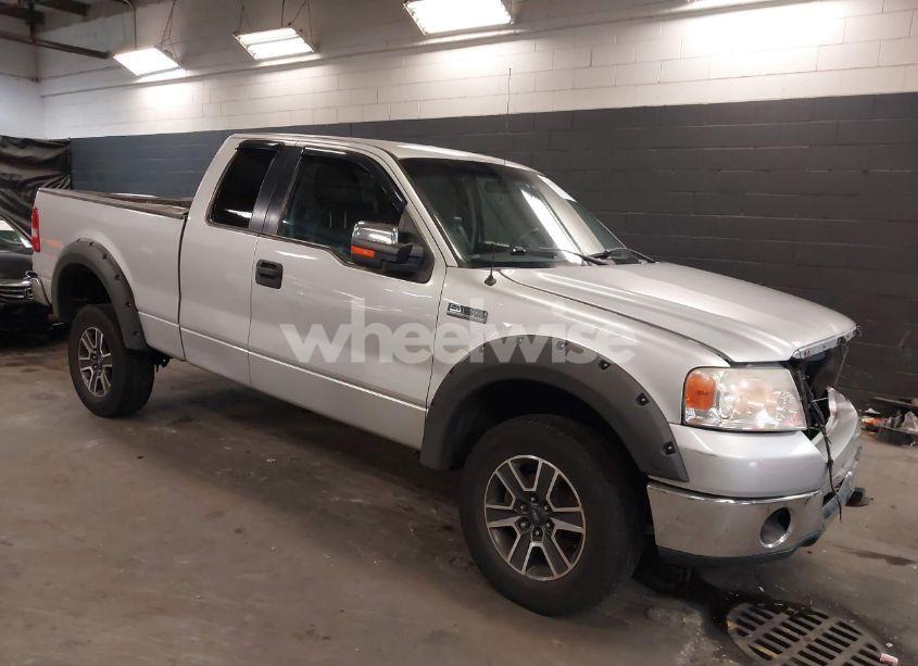 2006 Ford F-150 STX/XL/XLT (VIN 1FTRX12W66NA92933) main photo