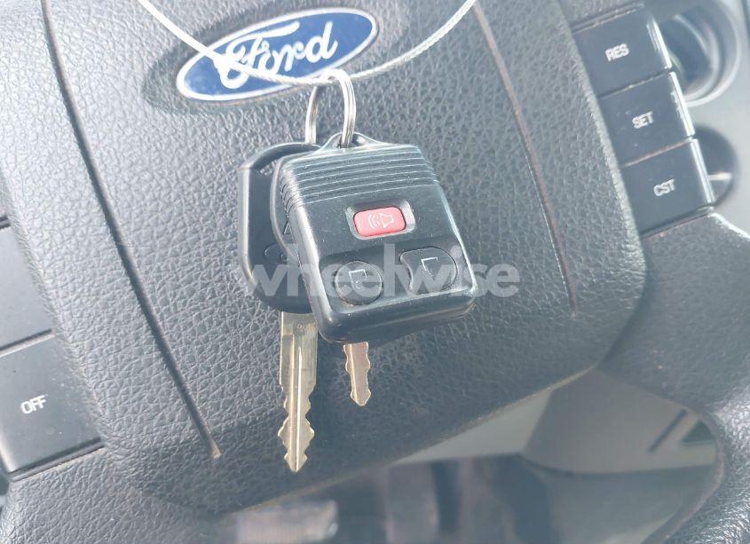 Photo 11 of 2007 Ford F-150 STX/XL/XLT (VIN 1FTRX12W67FA43209)