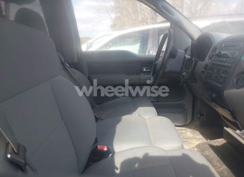 Photo 5 of 2007 Ford F-150 STX/XL/XLT (VIN 1FTRX12W67FA43209)