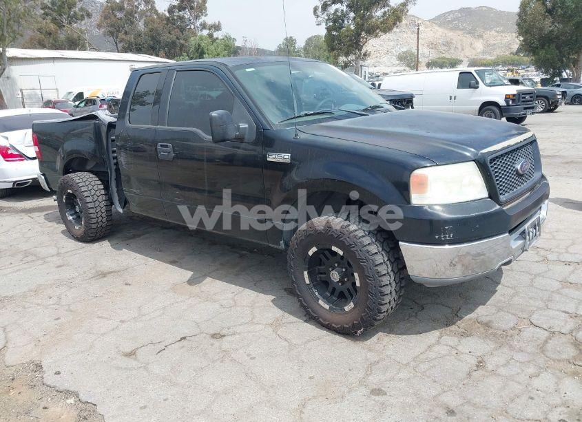 2004 Ford F-150 STX/XL/XLT (VIN 1FTRX12W74NB25161) main photo