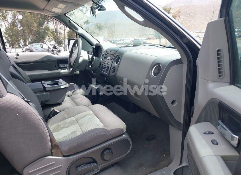 Photo 5 of 2004 Ford F-150 STX/XL/XLT (VIN 1FTRX12W74NB25161)