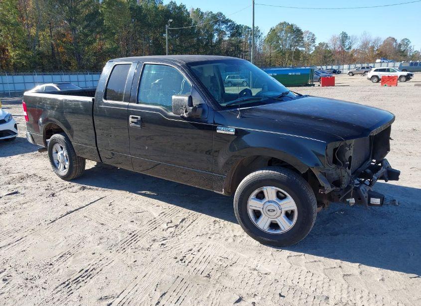2004 Ford F-150 STX/XL/XLT (VIN 1FTRX12W74NB79351) main photo