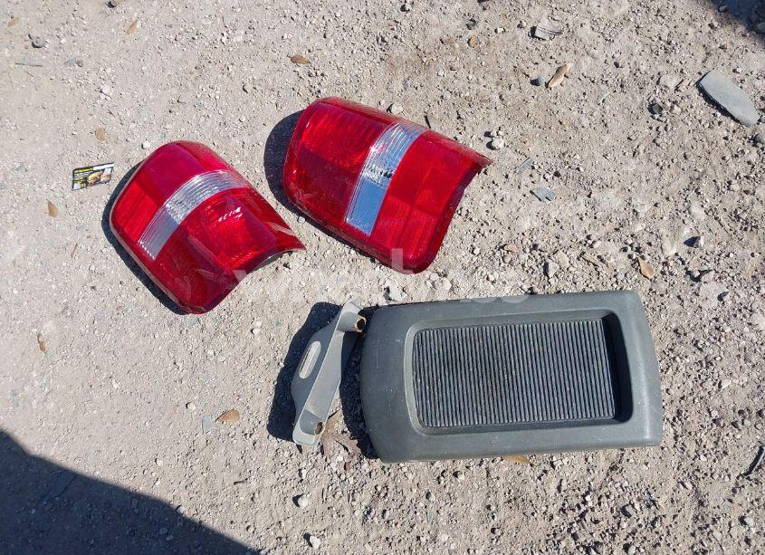 Photo 12 of 2005 Ford F-150 STX/XL/XLT (VIN 1FTRX12W75FA20387)