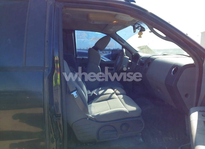 Photo 5 of 2005 Ford F-150 STX/XL/XLT (VIN 1FTRX12W75FA20387)