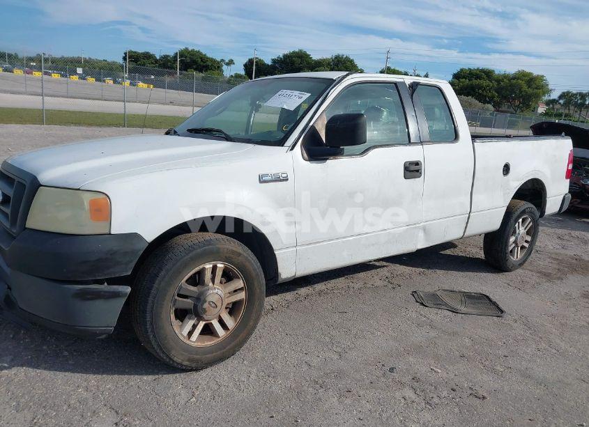 Photo 2 of 2005 Ford F-150 STX/XL/XLT (VIN 1FTRX12W75NA73239)