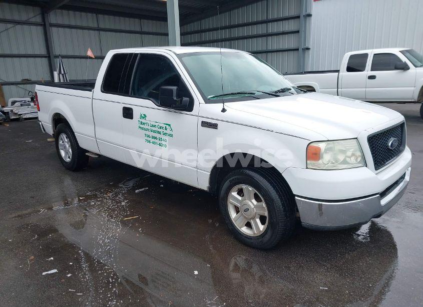 2004 Ford F-150 STX/XL/XLT (VIN 1FTRX12W84NA32133) main photo