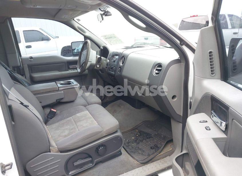 Photo 5 of 2004 Ford F-150 STX/XL/XLT (VIN 1FTRX12W84NA32133)