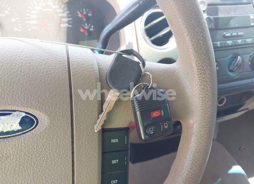 Photo 11 of 2004 Ford F-150 STX/XL/XLT (VIN 1FTRX12W84NB06070)