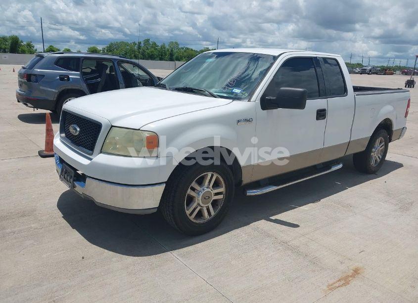 Photo 2 of 2004 Ford F-150 STX/XL/XLT (VIN 1FTRX12W84NB06070)