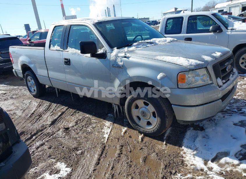2004 Ford F-150 STX/XL/XLT (VIN 1FTRX12W84NC37712) main photo