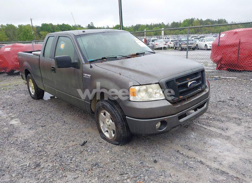 2007 Ford F-150 STX/XL/XLT (VIN 1FTRX12W87FA39663) main photo