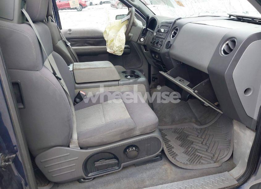 Photo 5 of 2004 Ford F-150 STX/XL/XLT (VIN 1FTRX12W94NA00680)