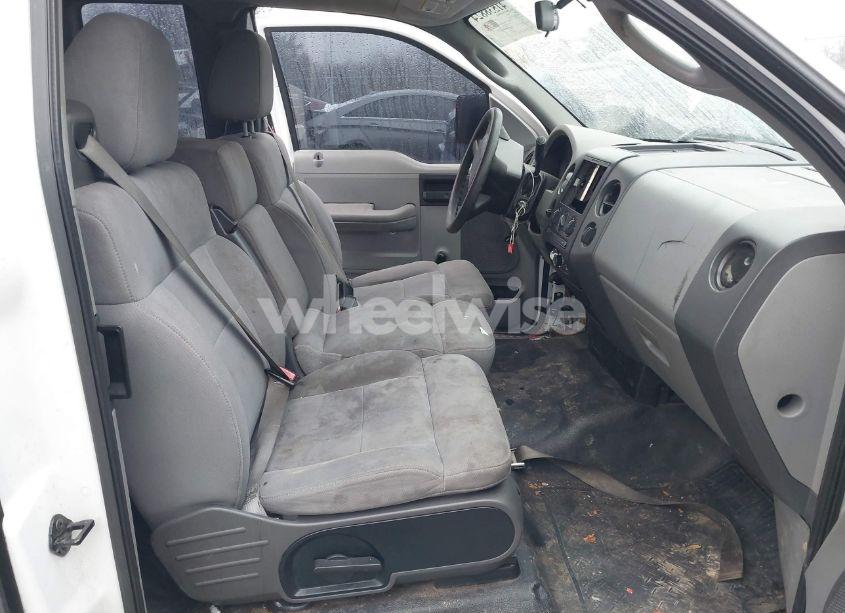 Photo 5 of 2004 Ford F-150 STX/XL/XLT (VIN 1FTRX12W94NC68709)