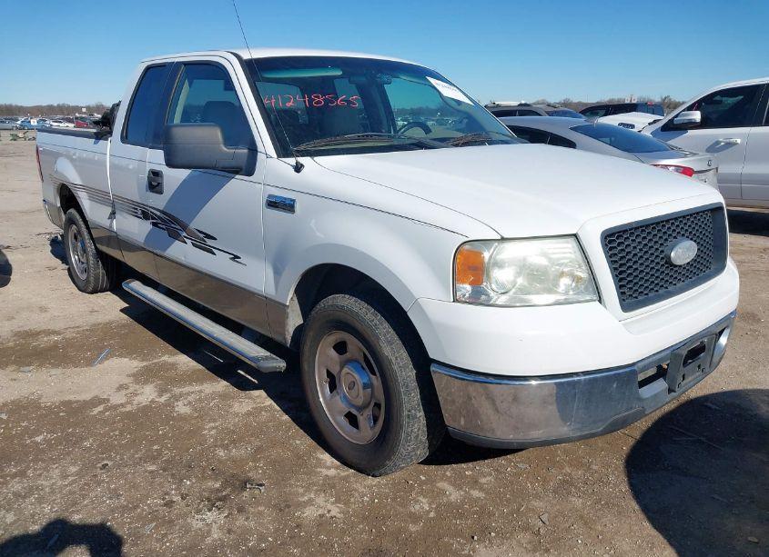 2006 Ford F-150 STX/XL/XLT (VIN 1FTRX12W96NA11164) main photo