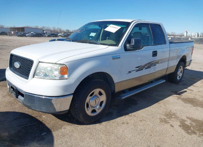 Photo 2 of 2006 Ford F-150 STX/XL/XLT (VIN 1FTRX12W96NA11164)