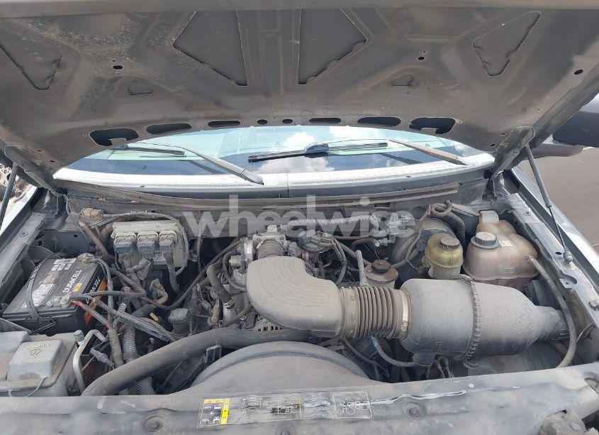 Photo 10 of 2004 Ford F-150 STX/XL/XLT (VIN 1FTRX12WX4FA28000)