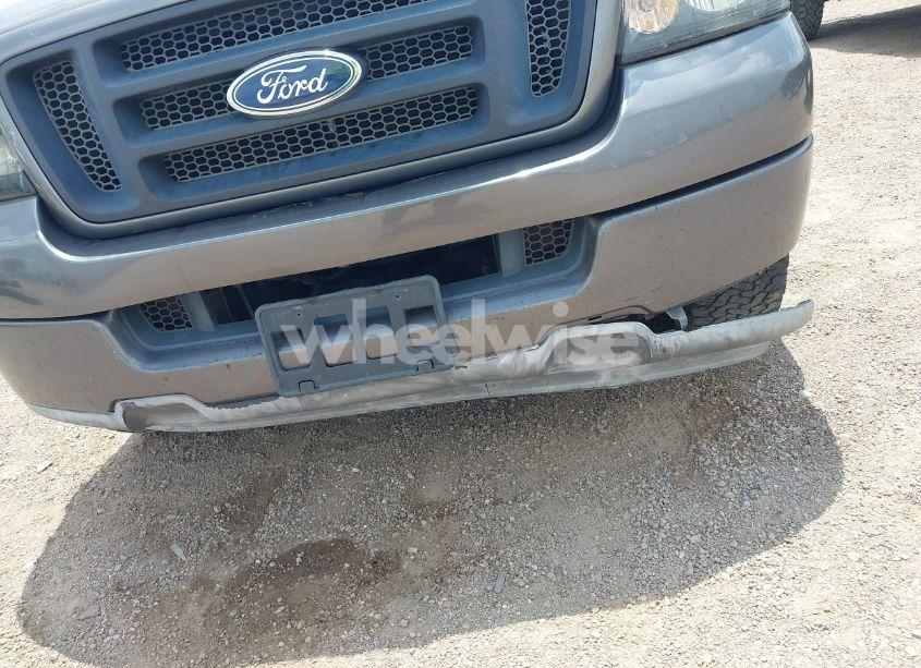 Photo 6 of 2004 Ford F-150 STX/XL/XLT (VIN 1FTRX12WX4FA28000)