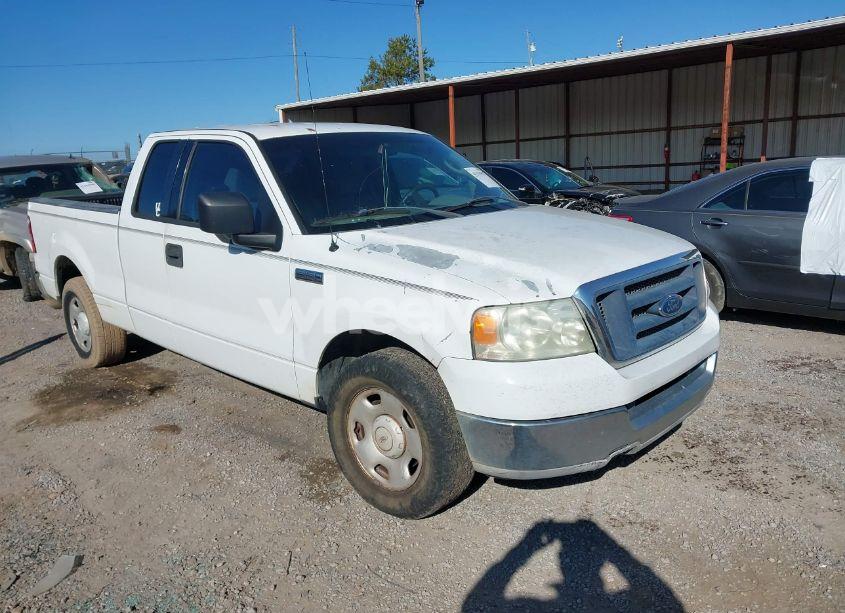 2004 Ford F-150 STX/XL/XLT (VIN 1FTRX12WX4KD93820) main photo