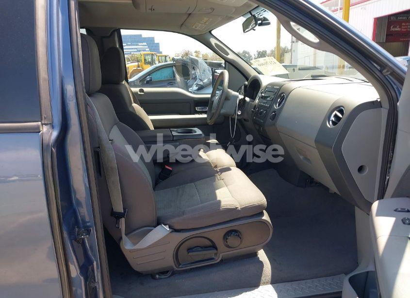 Photo 5 of 2004 Ford F-150 STX/XL/XLT (VIN 1FTRX12WX4NC05814)