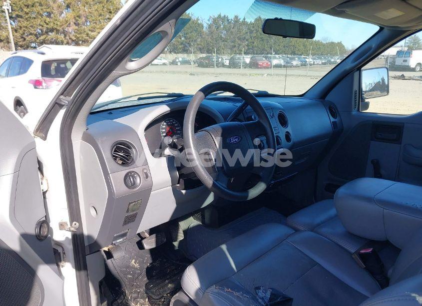 Photo 5 of 2006 Ford F-150 STX/XL/XLT (VIN 1FTRX12WX6FA46550)