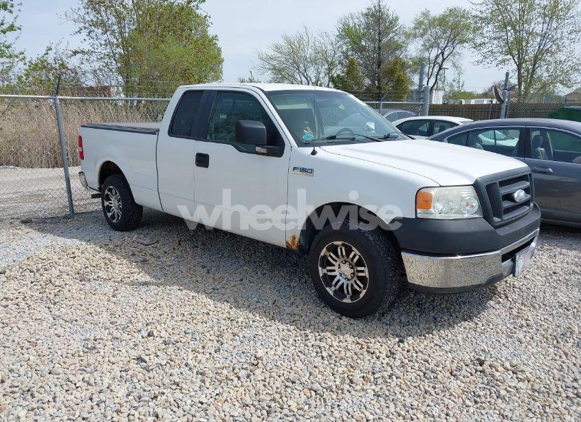 2007 Ford F-150 STX/XL/XLT (VIN 1FTRX12WX7FB13049) main photo