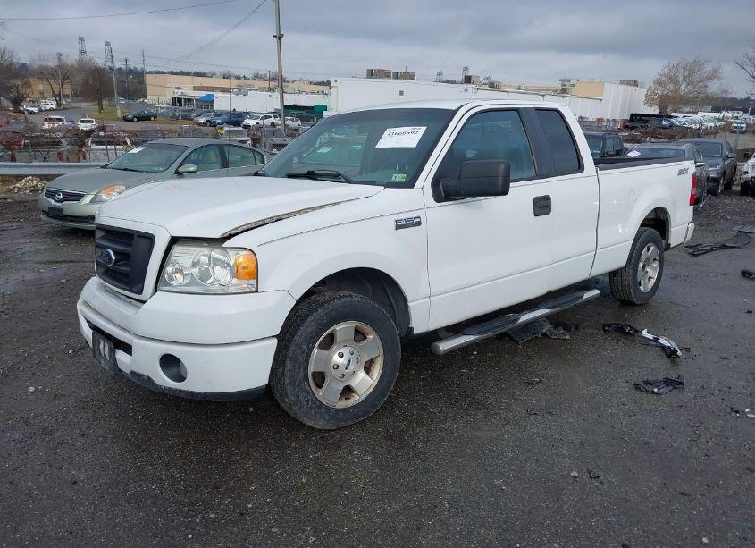 Photo 2 of 2007 Ford F-150 STX/XL/XLT (VIN 1FTRX12WX7FB82680)