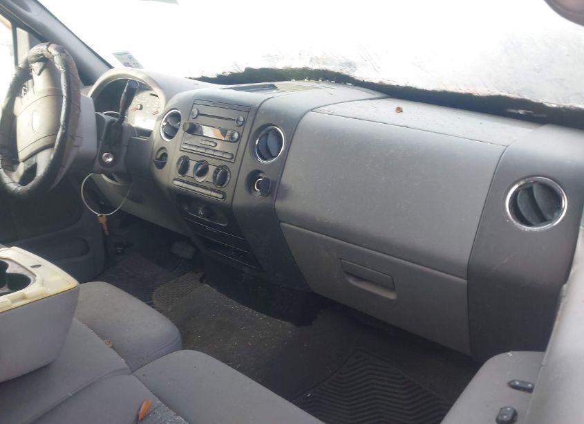 Photo 5 of 2007 Ford F-150 STX/XL/XLT (VIN 1FTRX12WX7NA11319)