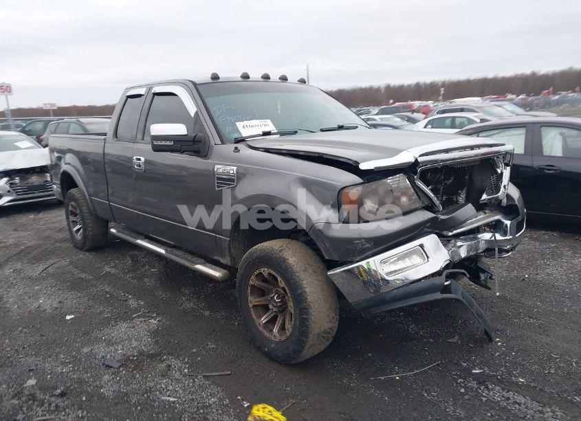 2004 Ford F-150 STX/XL/XLT (VIN 1FTRX14W04NB92892) main photo