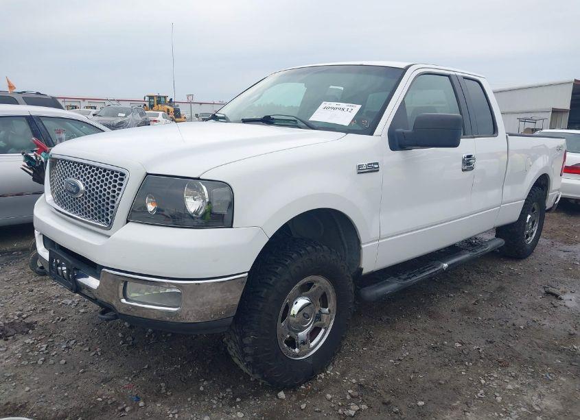 Photo 2 of 2005 Ford F-150 STX/XL/XLT (VIN 1FTRX14W05NB30653)