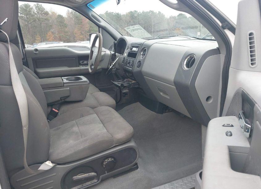 Photo 5 of 2005 Ford F-150 STX/XL/XLT (VIN 1FTRX14W05NB30653)