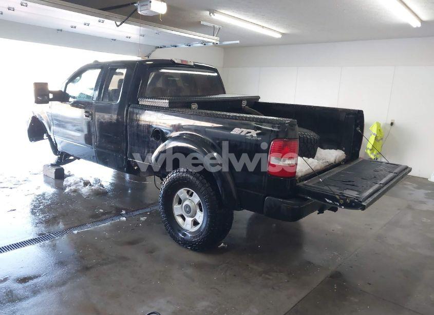 Photo 3 of 2004 Ford F-150 STX/XL/XLT (VIN 1FTRX14W14NA14943)