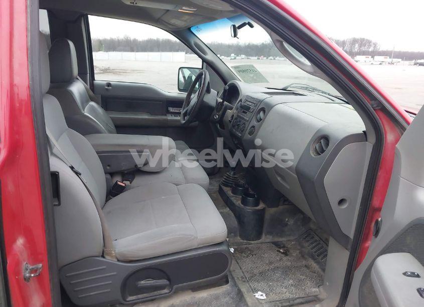 Photo 5 of 2006 Ford F-150 STX/XL/XLT (VIN 1FTRX14W16NB52744)