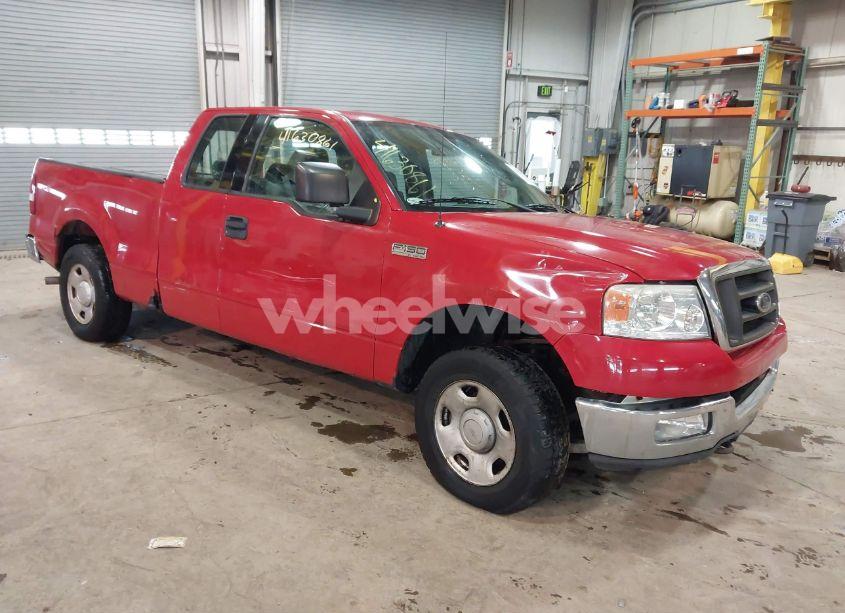 2004 Ford F-150 STX/XL/XLT (VIN 1FTRX14W24NB06949) main photo
