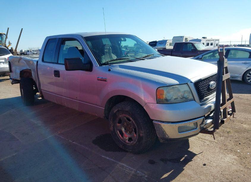 2004 Ford F-150 STX/XL/XLT (VIN 1FTRX14W54NA68522) main photo