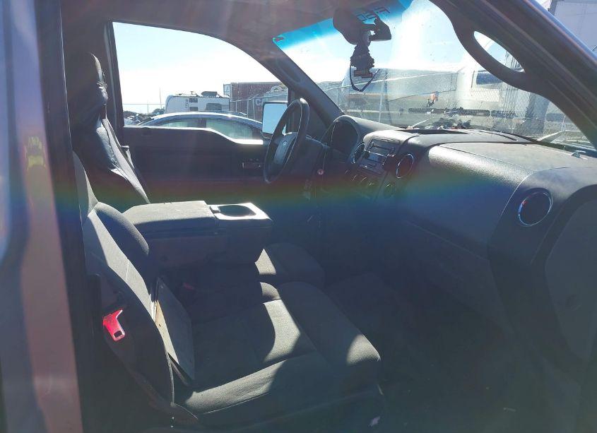 Photo 5 of 2004 Ford F-150 STX/XL/XLT (VIN 1FTRX14W54NA68522)