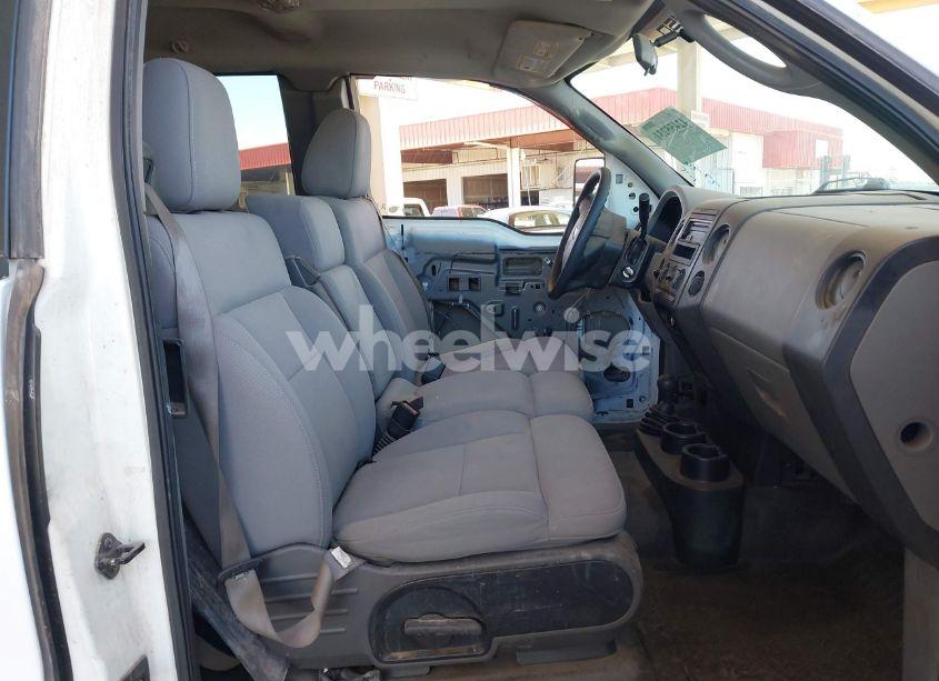 Photo 5 of 2005 Ford F-150 STX/XL/XLT (VIN 1FTRX14W55FA03147)