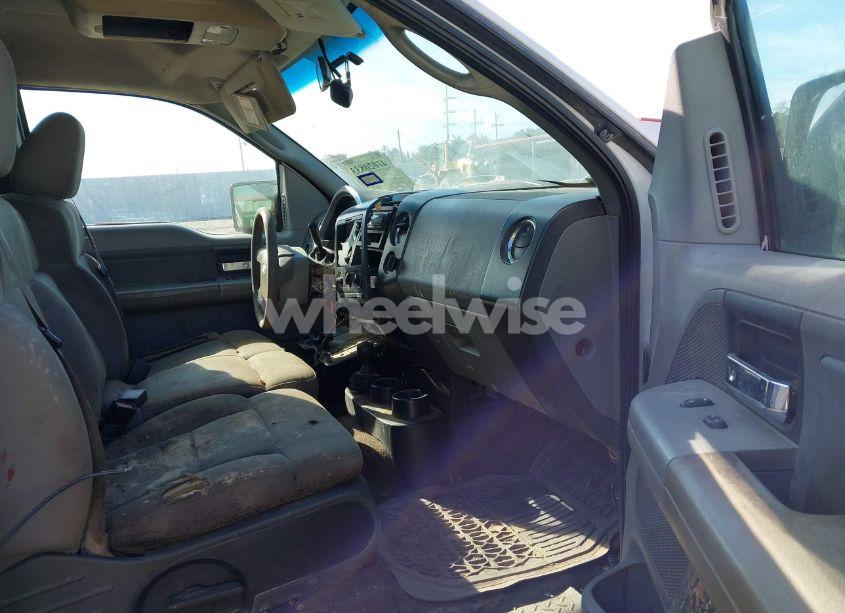 Photo 5 of 2006 Ford F-150 STX/XL/XLT (VIN 1FTRX14W56NB45439)