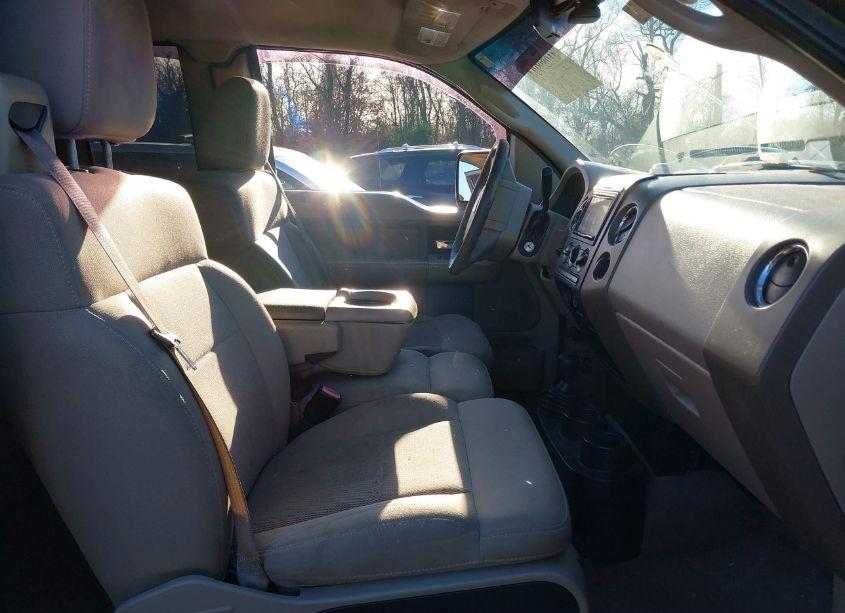 Photo 5 of 2006 Ford F-150 STX/XL/XLT (VIN 1FTRX14W56NB62449)