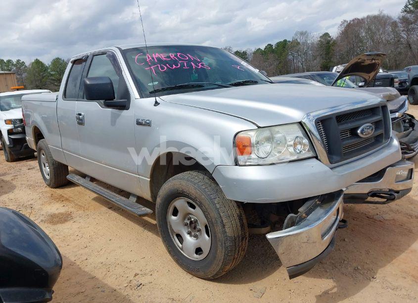 2004 Ford F-150 STX/XL/XLT (VIN 1FTRX14W64FA26290) main photo