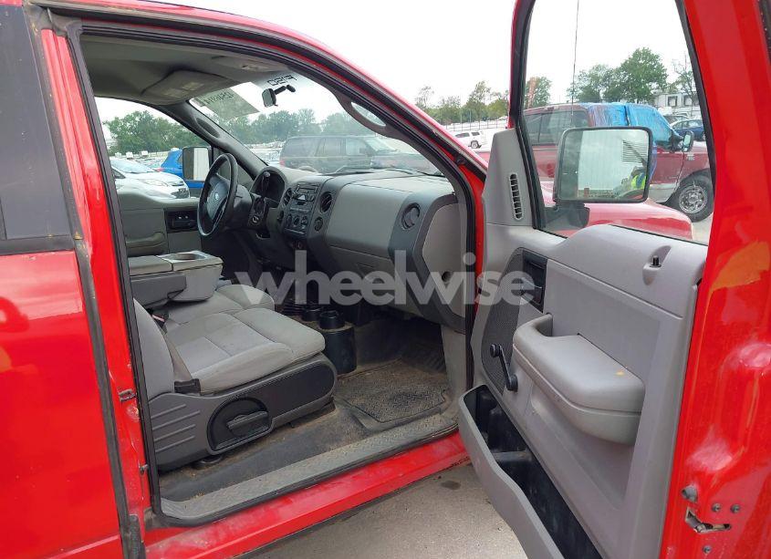 Photo 5 of 2005 Ford F-150 STX/XL/XLT (VIN 1FTRX14W65NA08234)