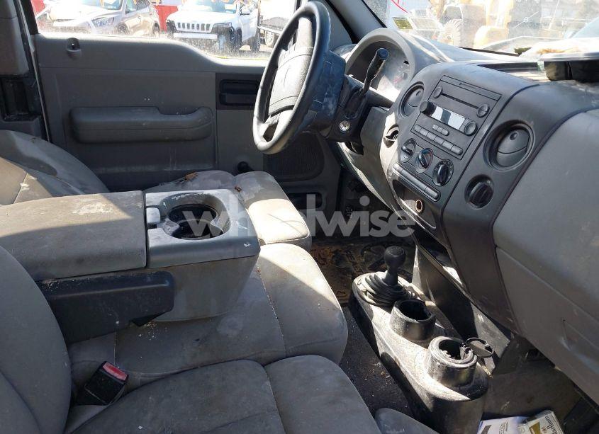 Photo 5 of 2004 Ford F-150 STX/XL/XLT (VIN 1FTRX14W74NC09767)