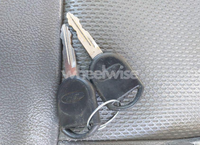 Photo 11 of 2005 Ford F-150 STX/XL/XLT (VIN 1FTRX14W75FB45211)