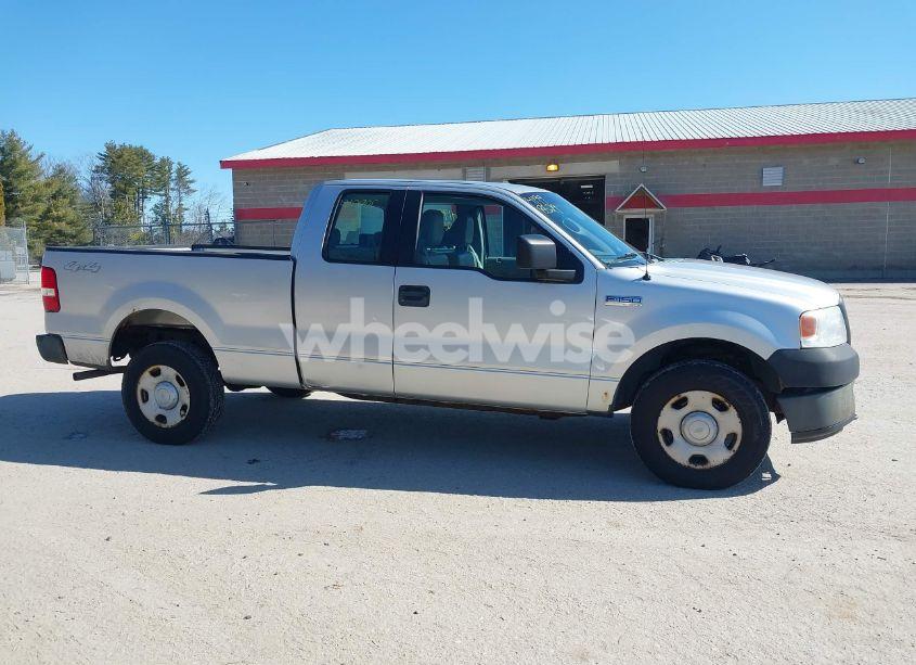 Photo 14 of 2005 Ford F-150 STX/XL/XLT (VIN 1FTRX14W75FB45211)