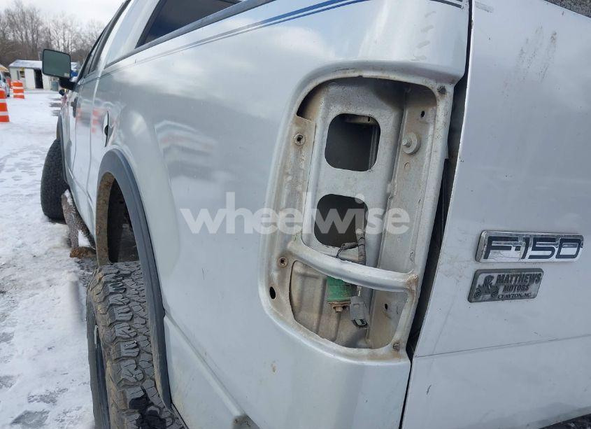 Photo 20 of 2004 Ford F-150 STX/XL/XLT (VIN 1FTRX14W84NA38690)