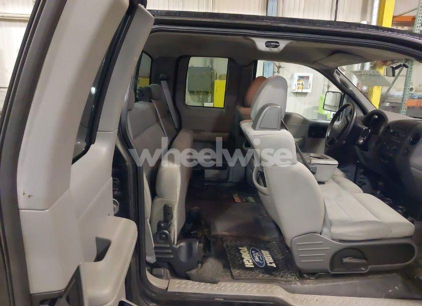 Photo 8 of 2004 Ford F-150 STX/XL/XLT (VIN 1FTRX14W84NB54889)