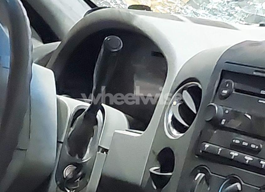 Photo 15 of 2005 Ford F-150 STX/XL/XLT (VIN 1FTRX14W85FA02638)