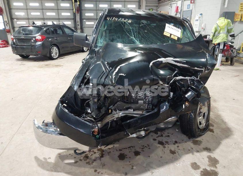 Photo 6 of 2005 Ford F-150 STX/XL/XLT (VIN 1FTRX14W85FA02638)