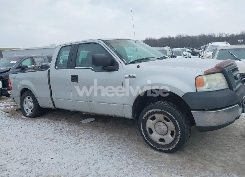 Photo 13 of 2005 Ford F-150 STX/XL/XLT (VIN 1FTRX14W85NB14734)